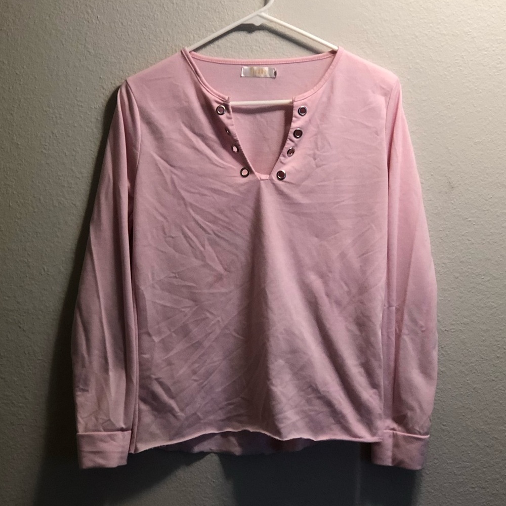 Light pink pull over shirt